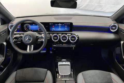 2261ba2b-1e01-4ef7-a9d5-7f1d76425d59.jpeg