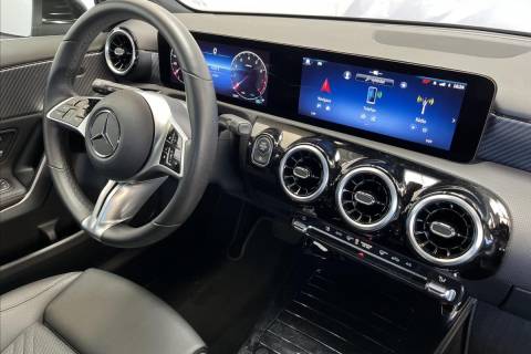 00025415-f7b0-443e-8329-e4cf232af4ec.jpeg