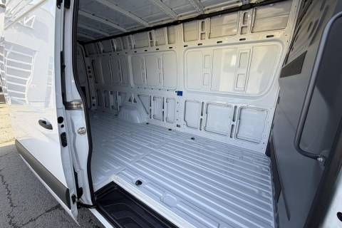 06786030_9.jpg