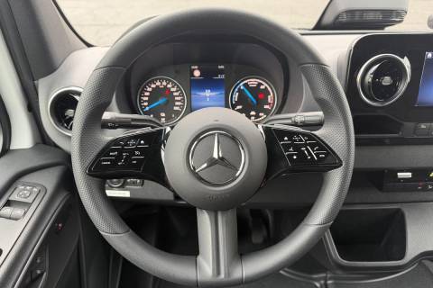 06786148_15.jpg