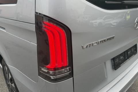 06787004_13.jpg