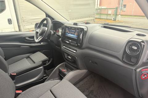 06787004_17.jpg