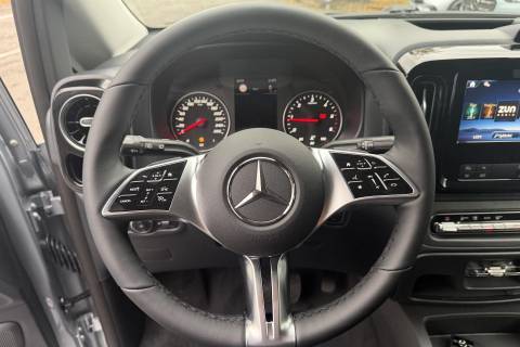 06787004_18.jpg