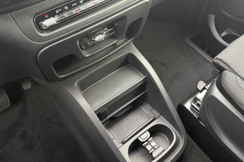 06787004_20.jpg