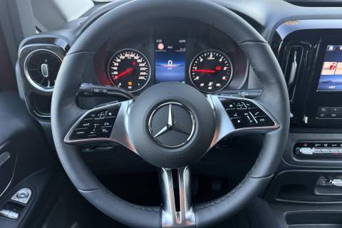 06787005_17.jpg