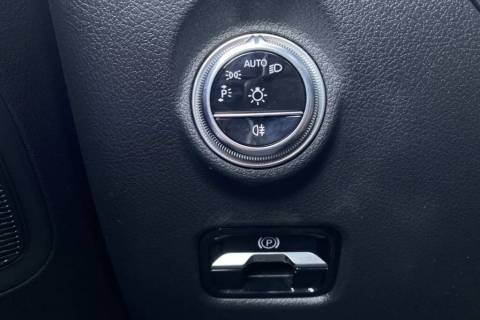 07490086_16.jpg