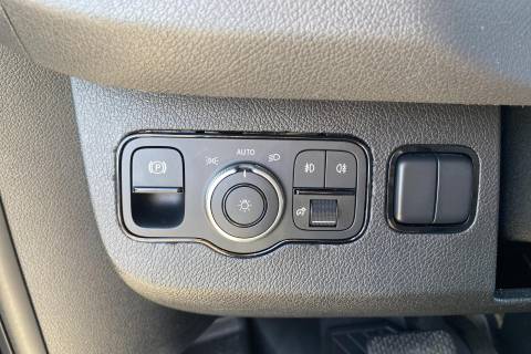 08728240_21.jpg