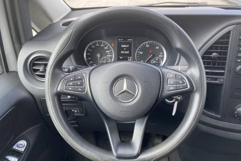 08728318_12.jpg