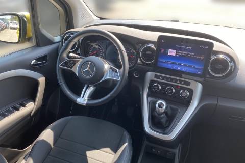 08728357_10.jpg