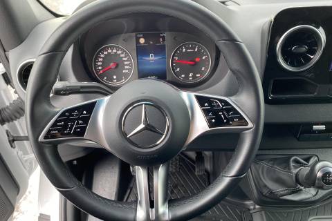 08728395_10.jpg