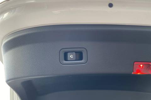 08728437_18.jpg