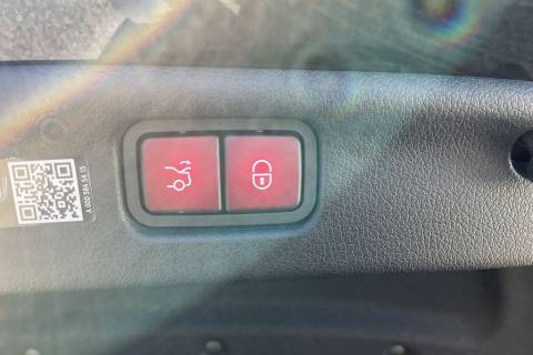 0d2b0a1c-302b-463a-ade3-5e0d3c88caab.jpeg