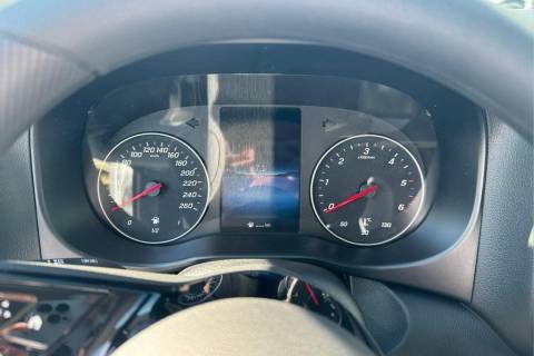 10e7b2c4-9dda-4529-848a-d5670e0d23e1.jpeg