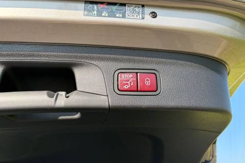 1e973342-7ba3-40e3-84e1-f957c052d9b1.jpeg