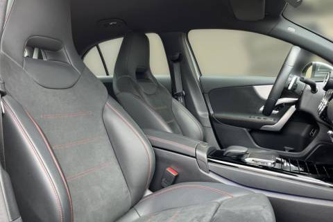 34079561-effd-4cf9-a484-a779aad8e420.jpeg