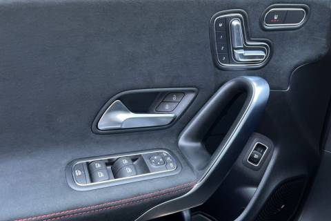 5b6f56ce-a36c-41e0-8586-b79197be3ba3.jpeg
