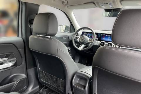 a8fbaa13-7e92-482b-b8b1-7430c7fc3ff7.jpeg