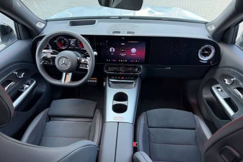 ae826f28-edd0-4371-be6d-498487d770a1.jpeg