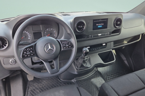 aea5303f-c697-4efa-aa00-f15d37bb2c89.png