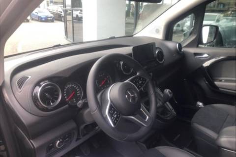c61631f8-ddaa-4aaa-a87f-9106797d6b0c.jpeg