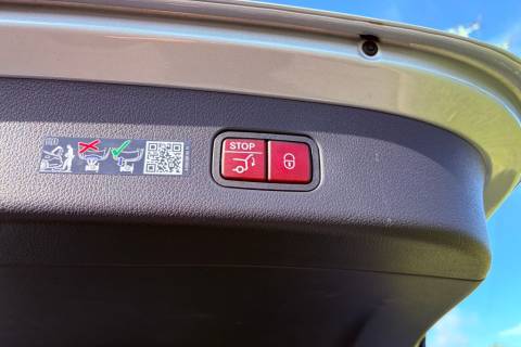 d3d4896d-e56c-45ed-9ccf-e122b0b5f819.jpeg