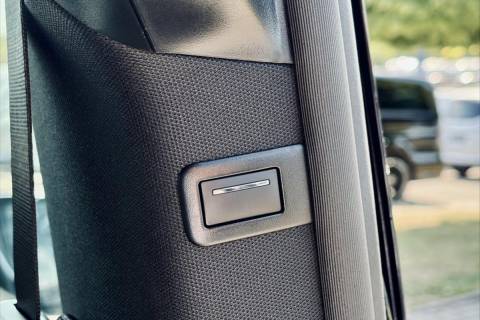 ed1a4852-ab27-433d-8f6f-c0491f1d5ee1.jpeg